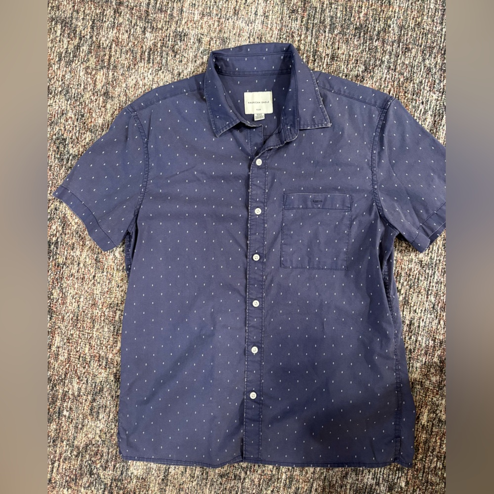 American Eagle Dark Blue Pattern Short Sleeve Button Down - Medium